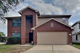 6718 Wild Pecan Trail in Houston, TX - Building Photo