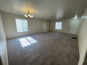 9620 Sundoro Pl NW in Albuquerque, NM - Building Photo - Building Photo