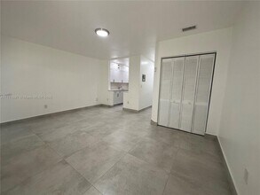 252 Jefferson Ave in Miami Beach, FL - Building Photo - Building Photo