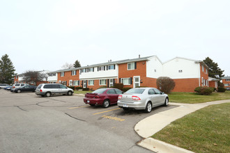 Sycamore Meadows Apartments in Ypsilanti, MI - Building Photo - Building Photo