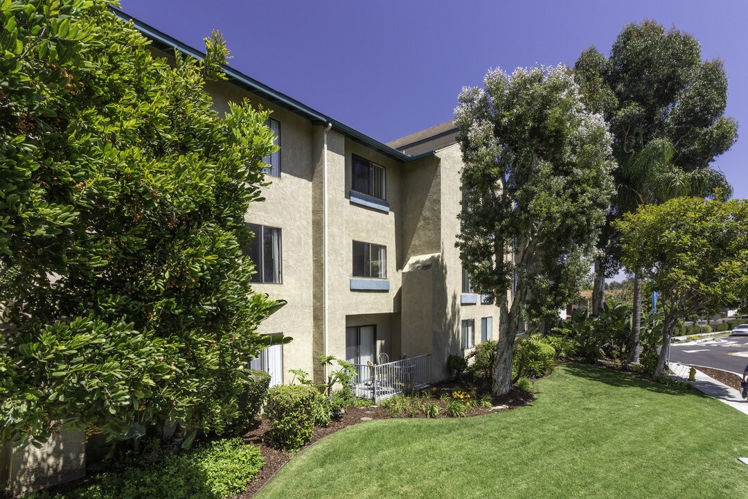 Ocean Breeze Senior Village in Oceanside, CA - Building Photo