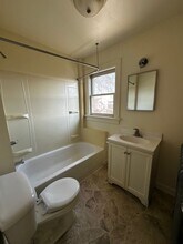 16 N Washington St in Janesville, WI - Building Photo - Building Photo