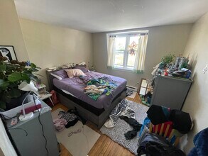 614 Victoria St in Kingston, ON - Building Photo - Building Photo