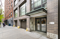 316-318 E 22nd St in New York, NY - Building Photo - Building Photo