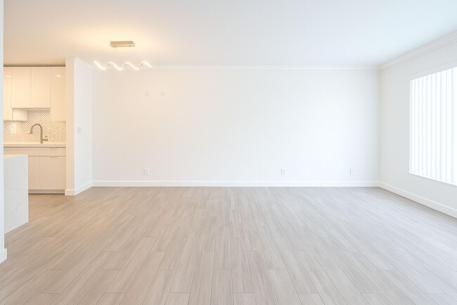 2260 NE 67th St in Fort Lauderdale, FL - Building Photo - Building Photo
