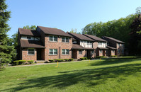 Summitwood Village in Meriden, CT - Building Photo - Building Photo