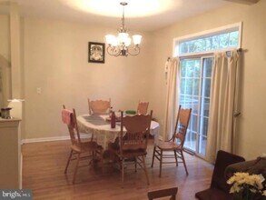 85 Shelley Cir in East Windsor, NJ - Building Photo - Building Photo