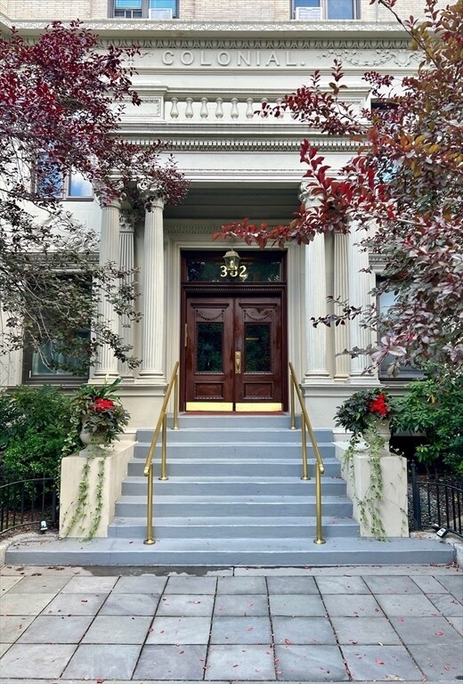 property at 382 Commonwealth Ave