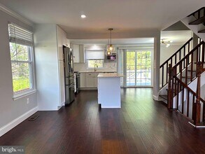 14632 Stone Crossing Ct in Centreville, VA - Building Photo - Building Photo