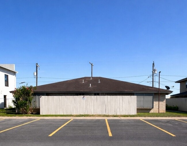 312 Gastel Cir