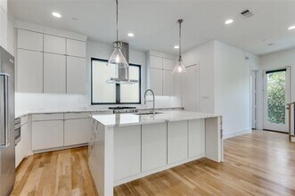 2703 Kimsey Dr in Dallas, TX - Building Photo - Building Photo