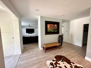 4515 N Lake Dr in Whitefish Bay, WI - Building Photo - Building Photo