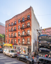 202 Hester St in New York, NY - Building Photo - Building Photo