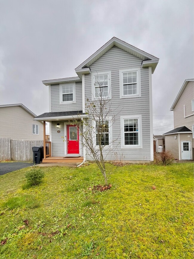 24 Palmerston Dr in Paradise, NL - Building Photo - Building Photo