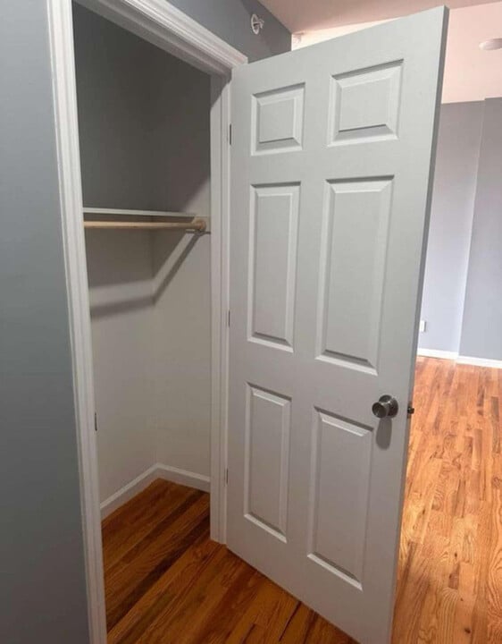 231 Dayton Ave in Clifton, NJ - Building Photo