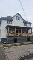 501 S Walnut St in New Castle, PA - Building Photo