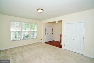 2303 Huntington Station Ct in Alexandria, VA - Building Photo - Building Photo