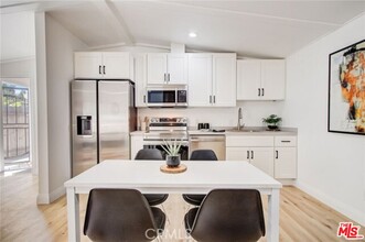 1856 W 14th St in Los Angeles, CA - Building Photo - Building Photo