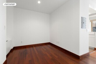 305 E 63rd St in New York, NY - Building Photo - Building Photo