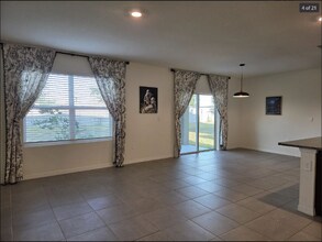 5977 Briar Rose Wy in Sarasota, FL - Building Photo - Building Photo