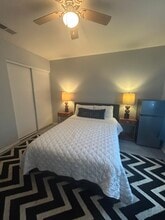 25345 Maroon Creek Ct, Unit 1 Bed Room Suite in Moreno Valley, CA - Building Photo - Building Photo