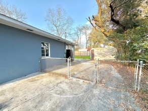 1216 Eastwood Ave in Hanahan, SC - Building Photo - Building Photo