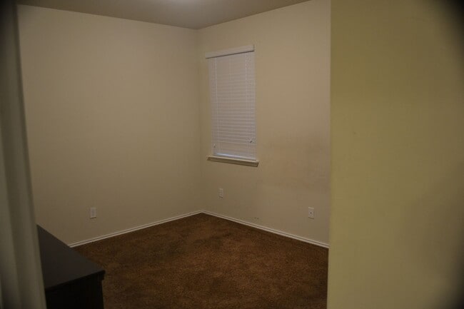 property at 3418 Lorne Dr