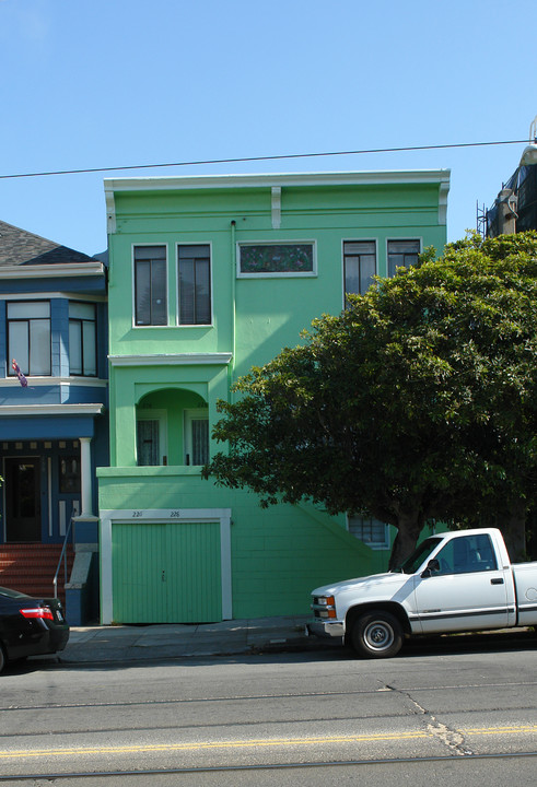 226 Irving St in San Francisco, CA - Building Photo