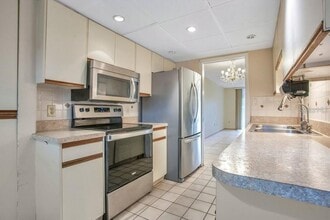 1328 Pasadena Ave S in South Pasadena, FL - Building Photo - Building Photo