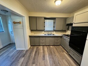 309 E Rogers St in El Reno, OK - Building Photo - Building Photo