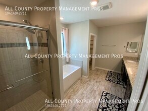 15293 Mille Fiore Blvd in Port Charlotte, FL - Building Photo - Building Photo