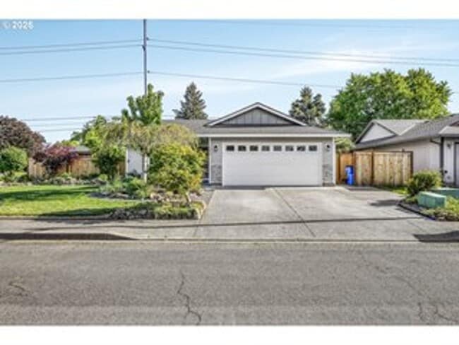 property at 14617 SE 9th St