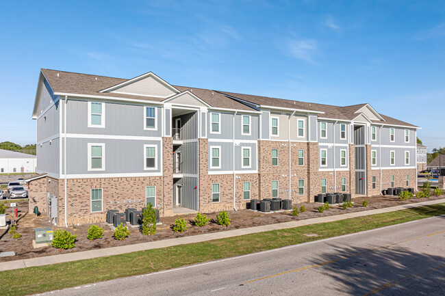 West Park Apartments in Lafayette, LA - Building Photo - Building Photo