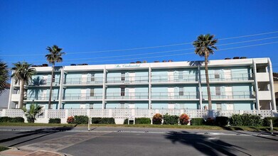 4908 Gulf Blvd in South Padre Island, TX - Building Photo - Building Photo
