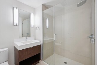 10 Innes Ct in San Francisco, CA - Building Photo - Building Photo