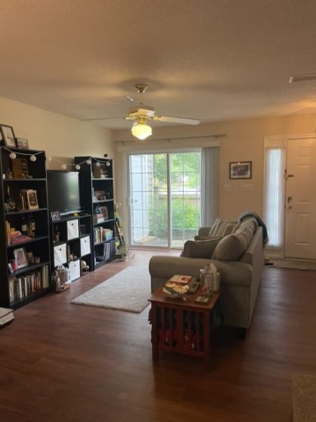 209 Bristol Cmns in Williamsburg, VA - Building Photo - Building Photo