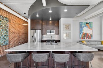 175 2nd St S in St. Petersburg, FL - Building Photo - Building Photo