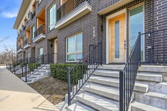 2620 Valley View Ln in Farmers Branch, TX - Building Photo - Building Photo