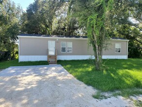 7996 Serene St in Spring Hill, FL - Building Photo - Building Photo