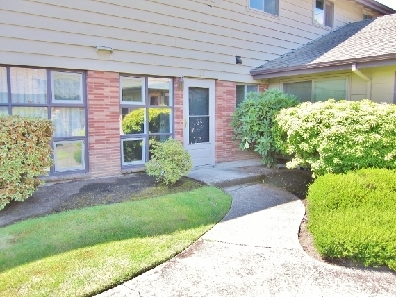 3717 S Corbett Ave in Portland, OR - Building Photo