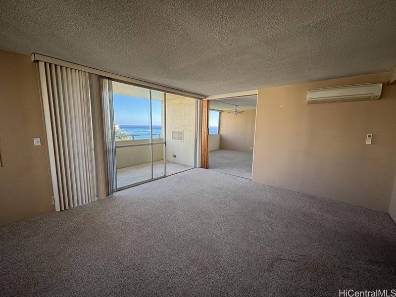 2500 Kalakaua Ave, Unit 2-708 in Honolulu, HI - Foto de edificio
