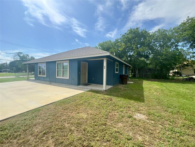 property at 513 W China St