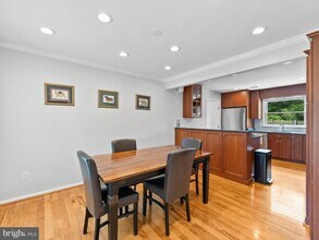 13517 Point Pleasant Dr in Chantilly, VA - Building Photo - Building Photo