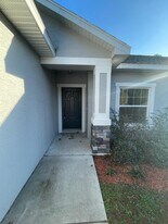 6270 W Oak Park Blvd, Unit 6270 in Homosassa, FL - Building Photo