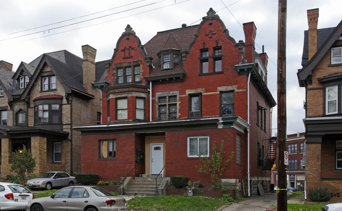 367 S Negley Ave in Pittsburgh, PA - Building Photo