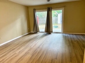 7217 Oak Ridge Pl in Chincoteague, VA - Building Photo - Building Photo