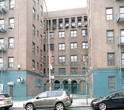 384 E 193rd St in Bronx, NY - Foto de edificio - Building Photo