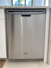 4800 Bayview Dr in Fort Lauderdale, FL - Building Photo - Building Photo