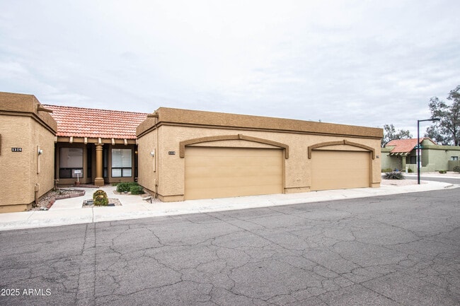 property at 1318 E Cobb Dr