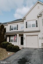 110 Quinton Oaks Cir in Stephens City, VA - Building Photo - Building Photo